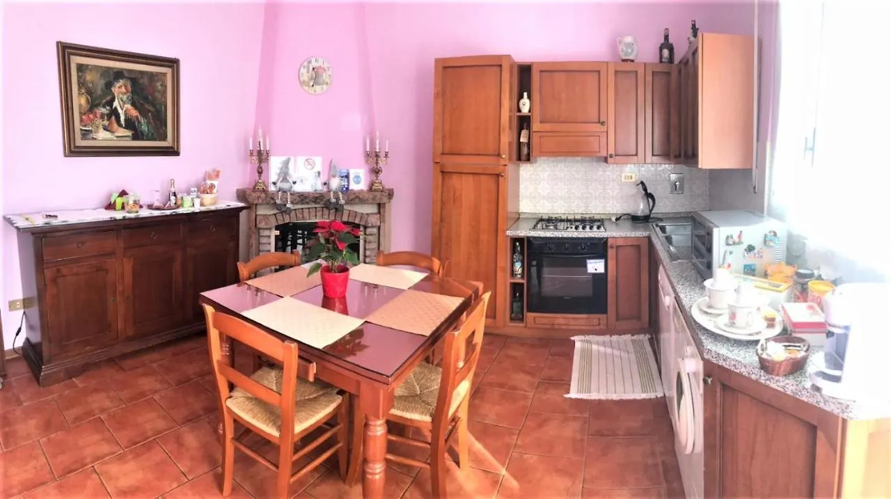 La Lanterna Di Lida E Beppe Bed & Breakfast Pisa Italy